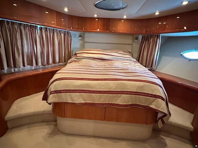 Sunseeker 75 Yacht