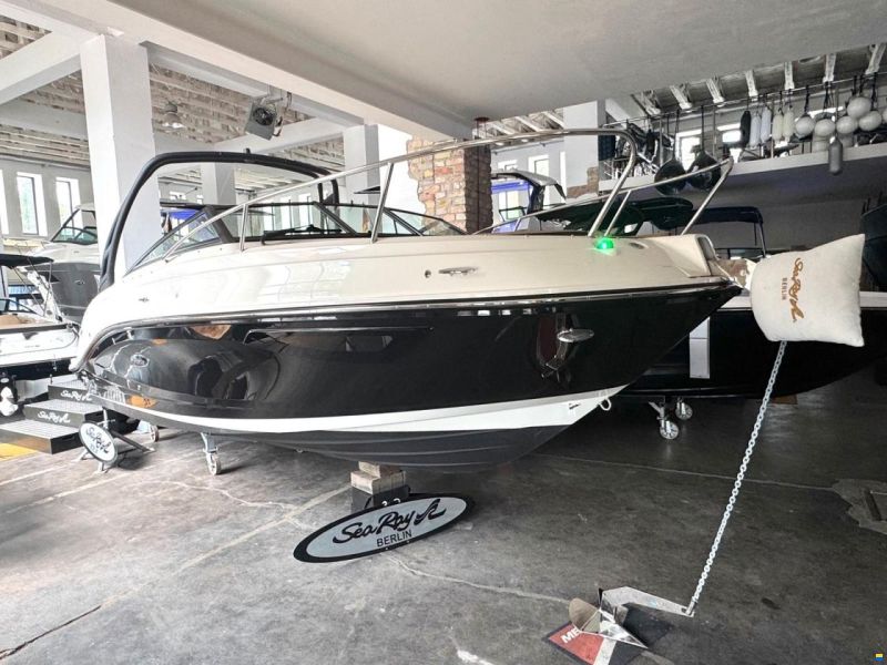 Sea Ray 230 SUNSPORT