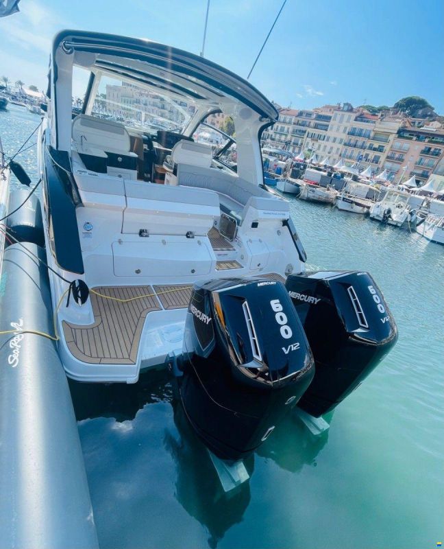 Sea Ray 370 Sundancer