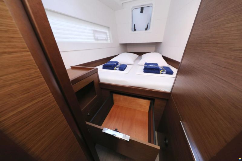 Lagoon 40