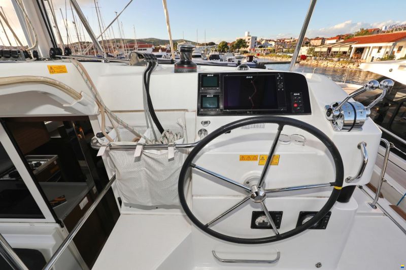 Lagoon 40