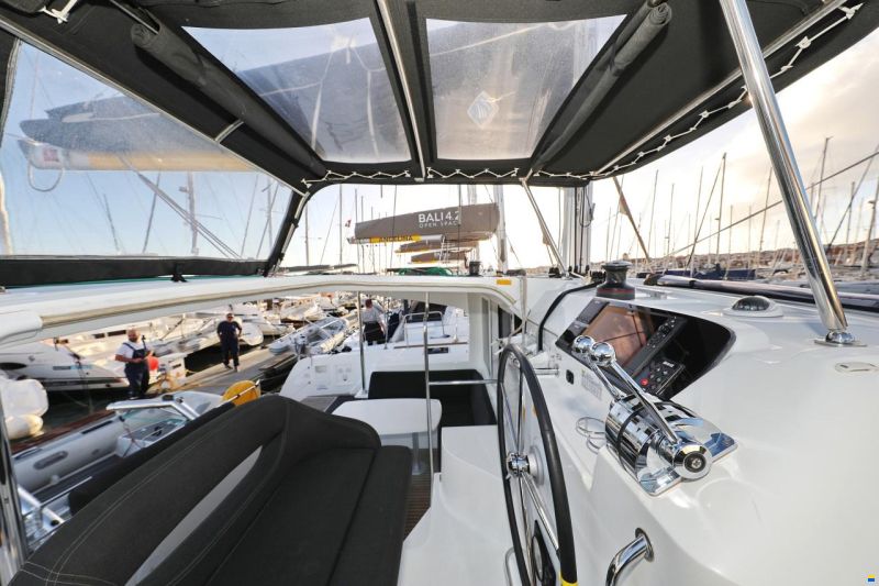 Lagoon 40
