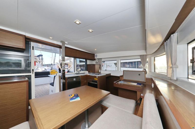 Lagoon 40