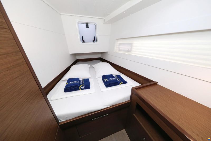 Lagoon 40