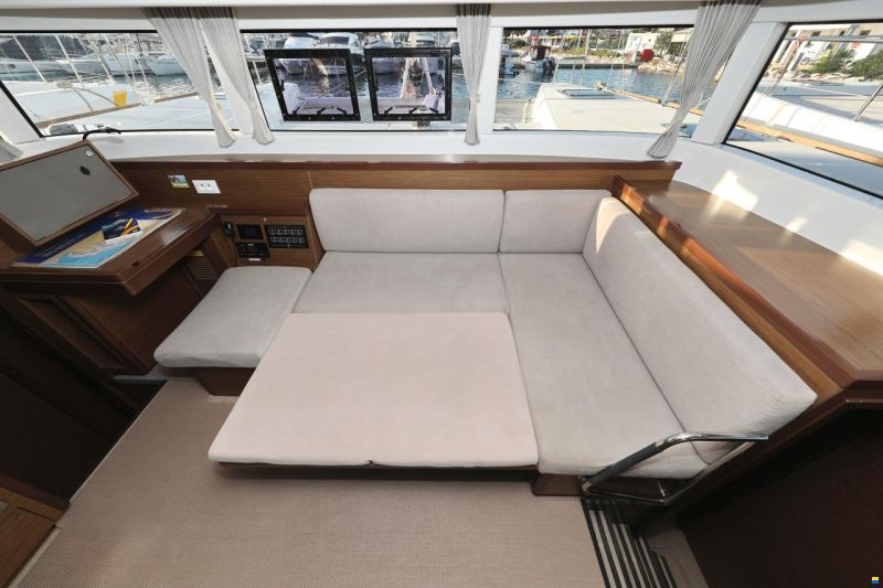 Lagoon 40