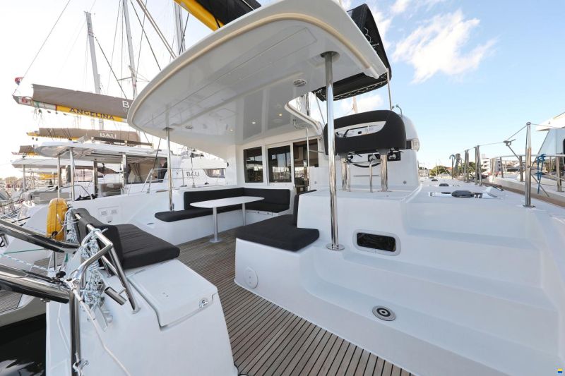 Lagoon 40
