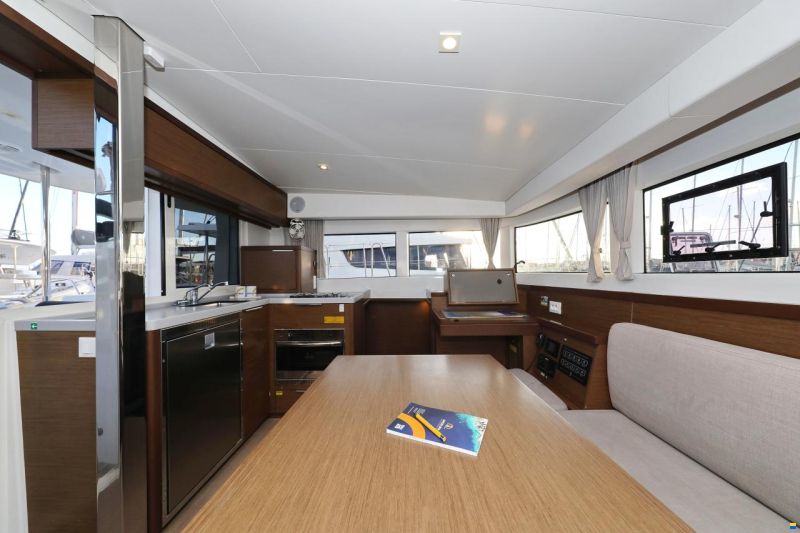 Lagoon 40