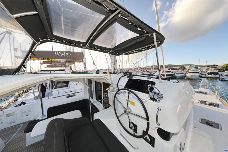 Lagoon 40