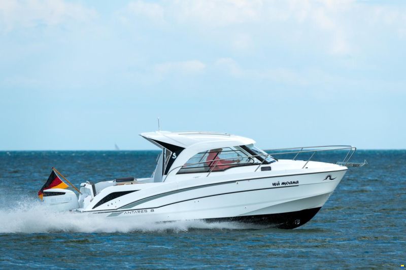 Beneteau Antares 8 OB