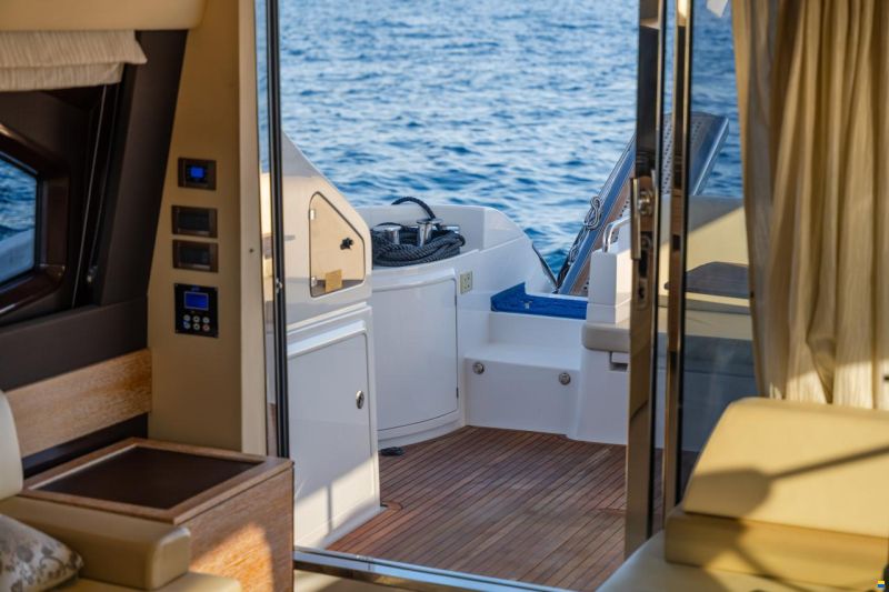 Azimut 60