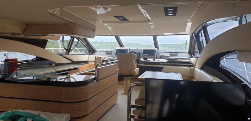 Azimut 60