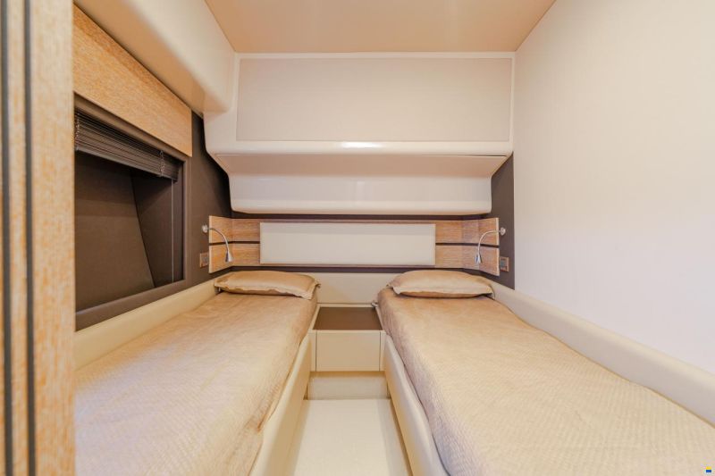 Azimut 60