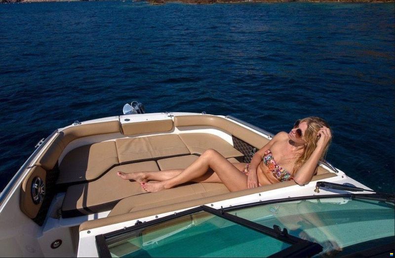 Sea Ray 250 SDX