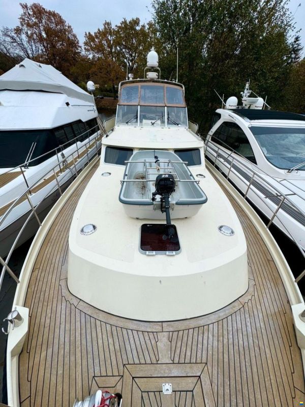 BARBO Dutch Yachting Group BV Dutchline