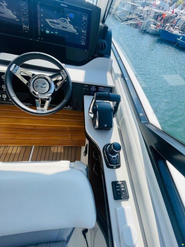 Sea Ray 370 Sundancer