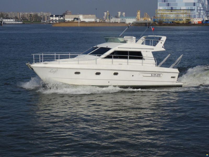 Jeanneau Yarding Yacht 36 Fly