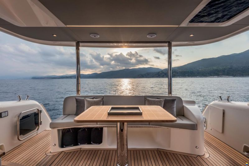 Absolute Navetta 48