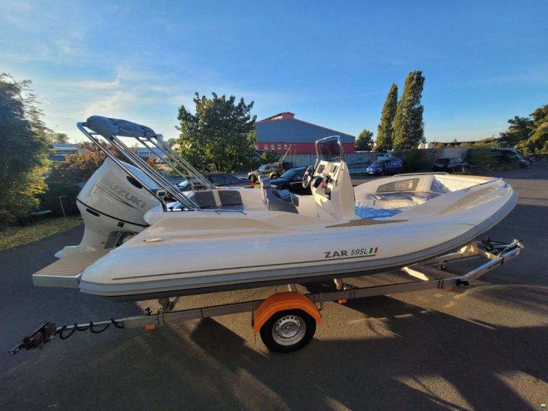 ZAR Formenti 59SL + SUZUKI 150PS