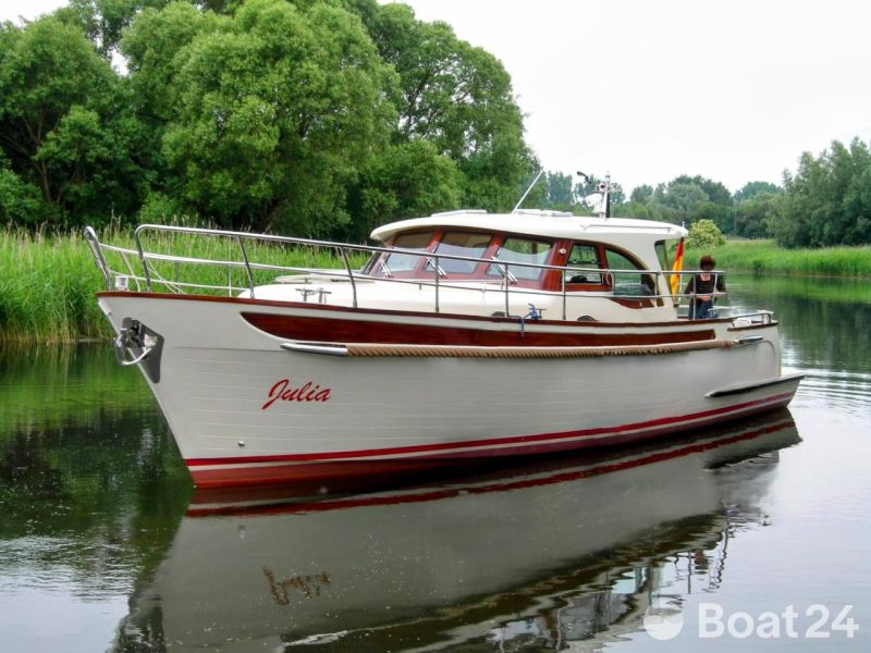 Tuna 40 Sportivo, Dutch Bay Yachts