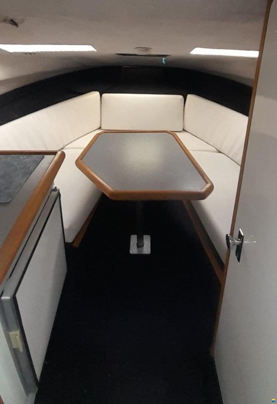 Bayliner 2255 KAJÜTBOOT