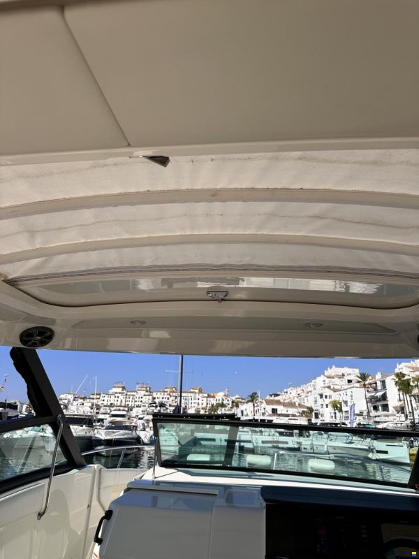 Sea Ray 320 Sundancer