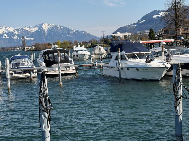 Motoryacht Liegeplatz