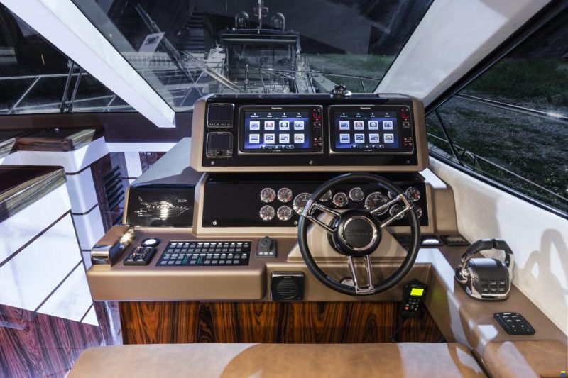 Galeon 550 Fly