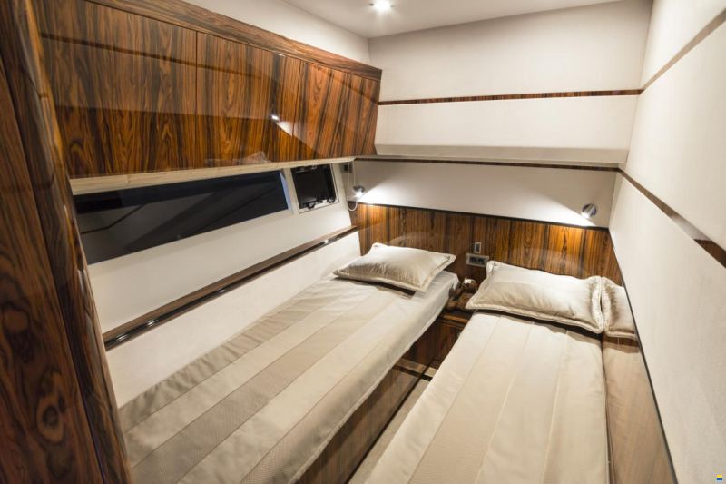 Galeon 550 Fly