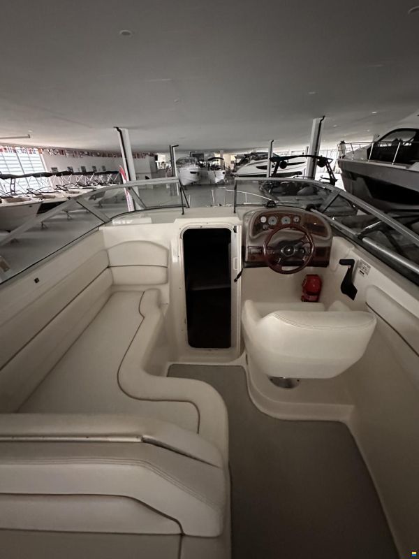 Wellcraft Martinique 2600