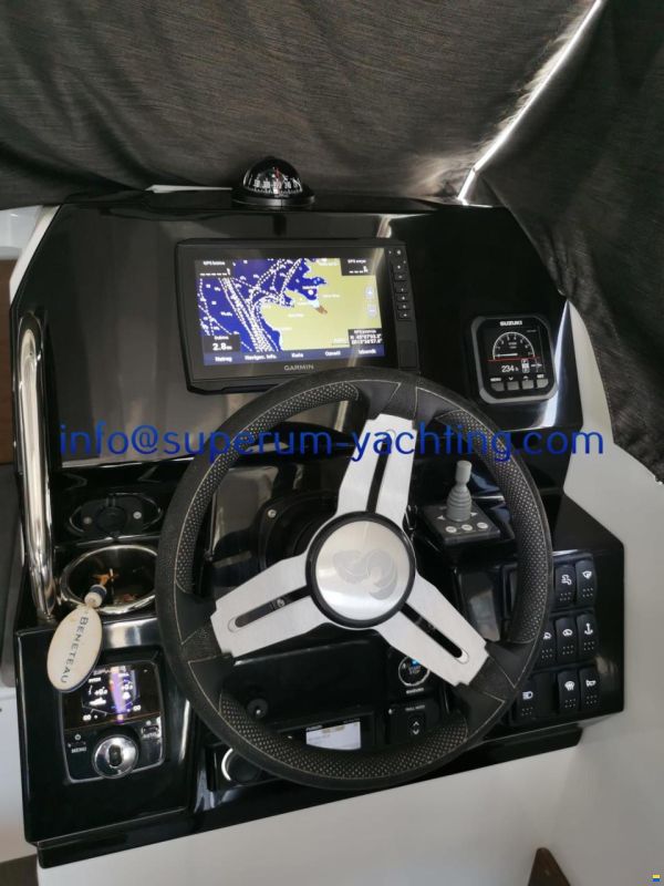 Beneteau Antares 8