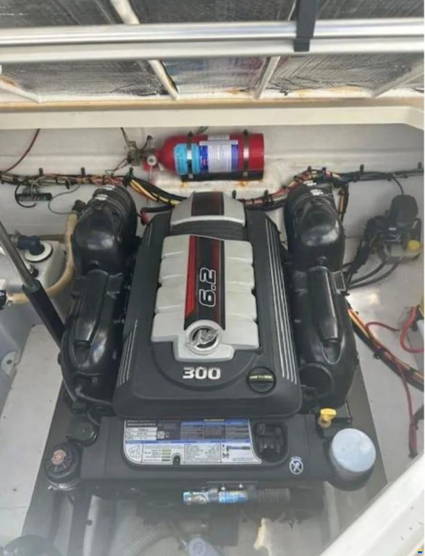 Bayliner 855