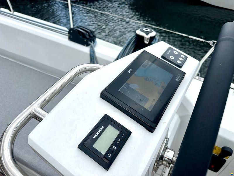 Beneteau Oceanis 37.1
