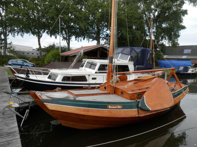 Van Der Meulen Kajuitzeilschouw 800