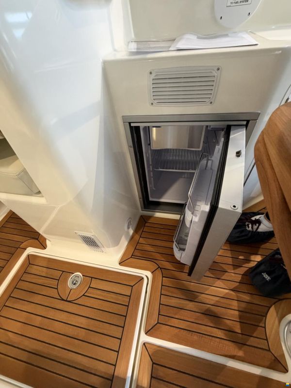 Bayliner 742 R