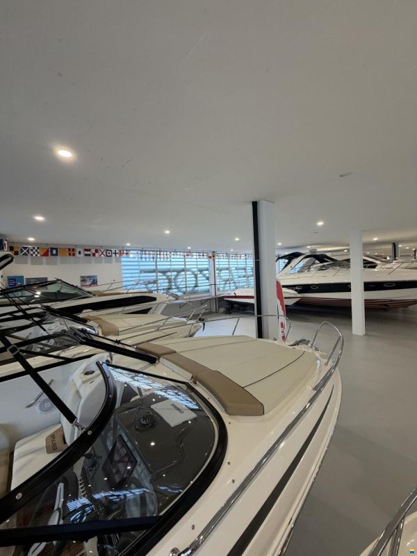 Bayliner 742 R