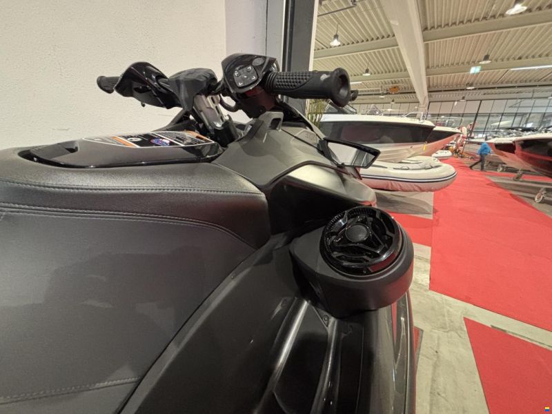 Sea-Doo RXP-X RS 300 Audio