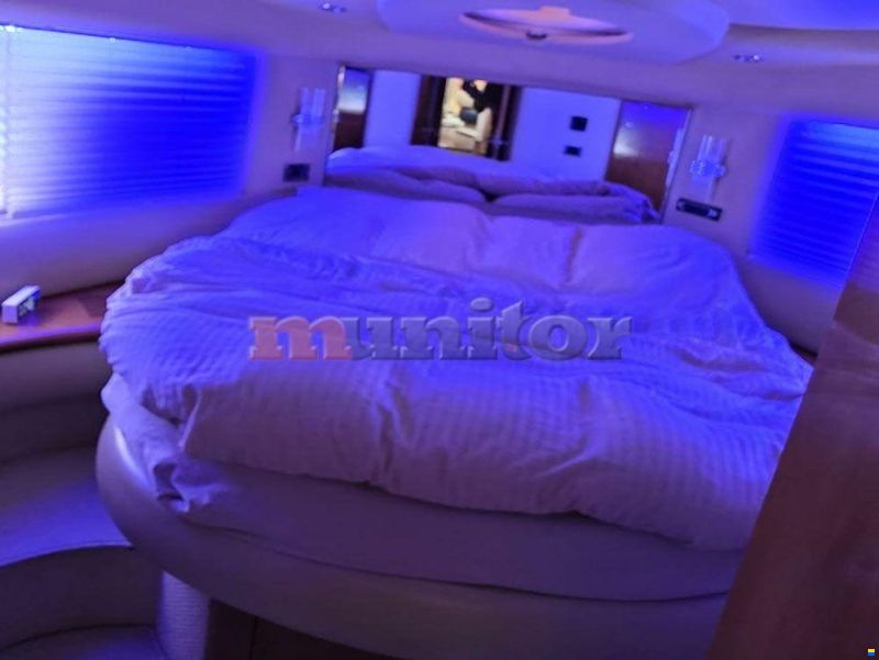 Azimut 42 Fly
