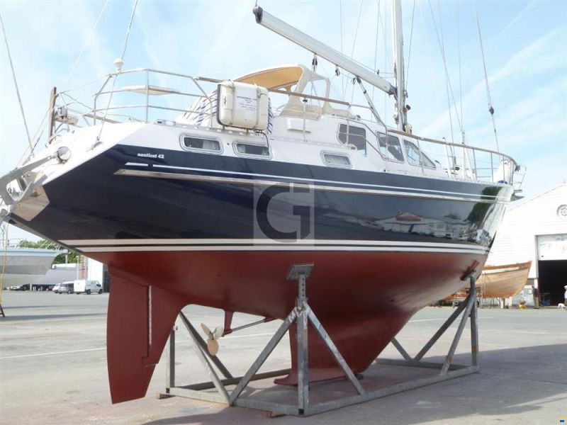 Nauticat 42