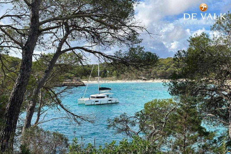 Lagoon 42