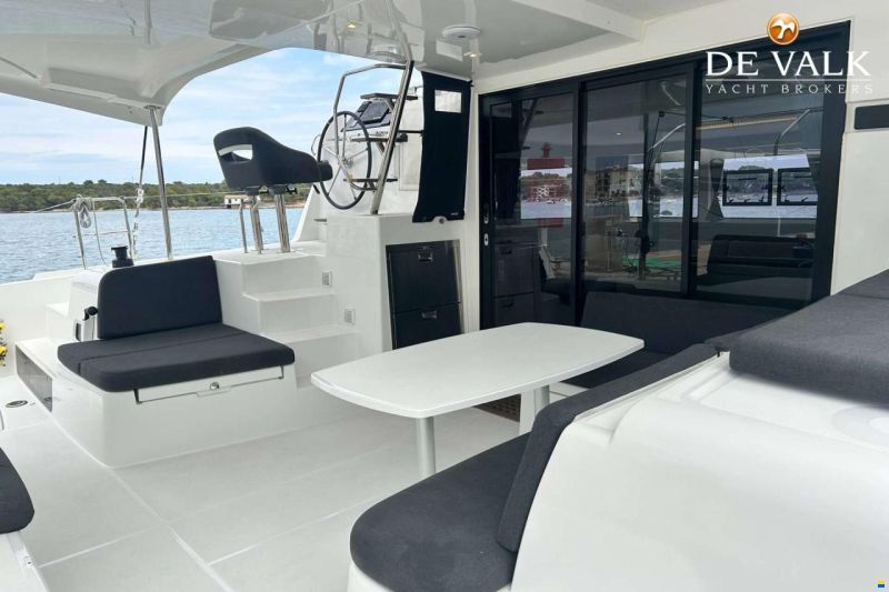 Lagoon 42
