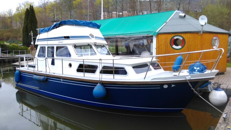 Motorkajütboot Stahlverdränger 10 Meter