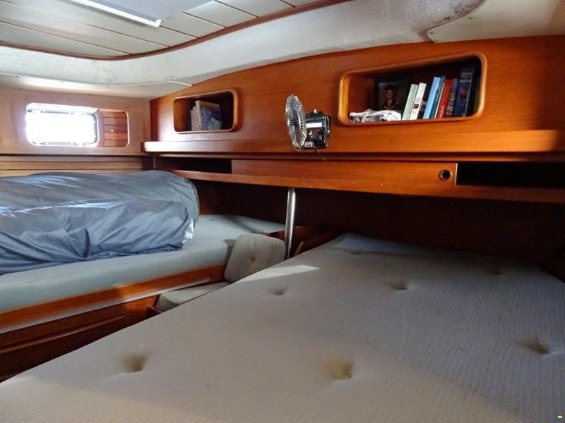 Hallberg-Rassy 49
