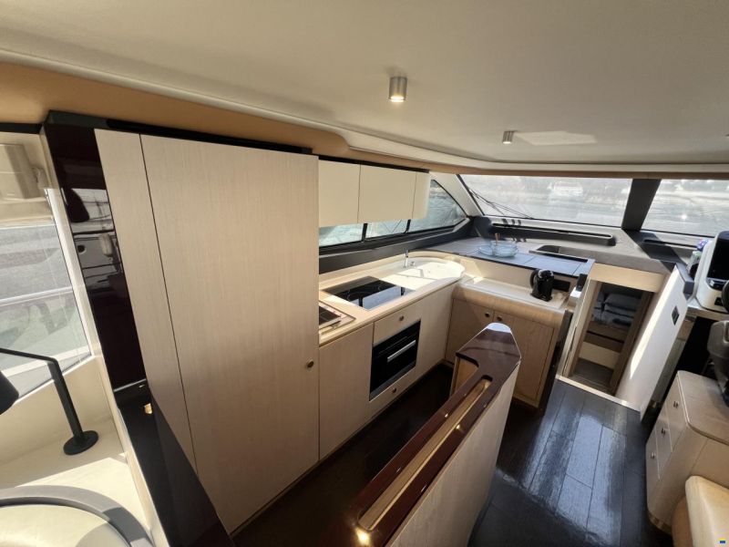 Azimut 60 fly