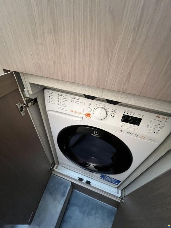 Azimut 60 fly