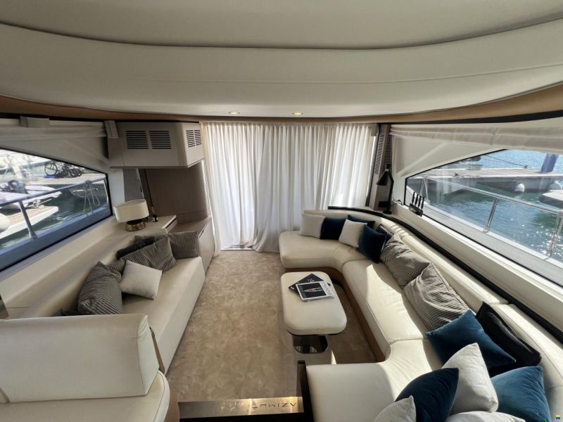 Azimut 60 fly