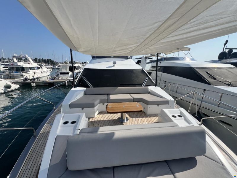 Azimut 60 fly