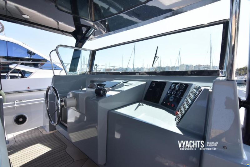Custom Built Motor Yacht Center Console