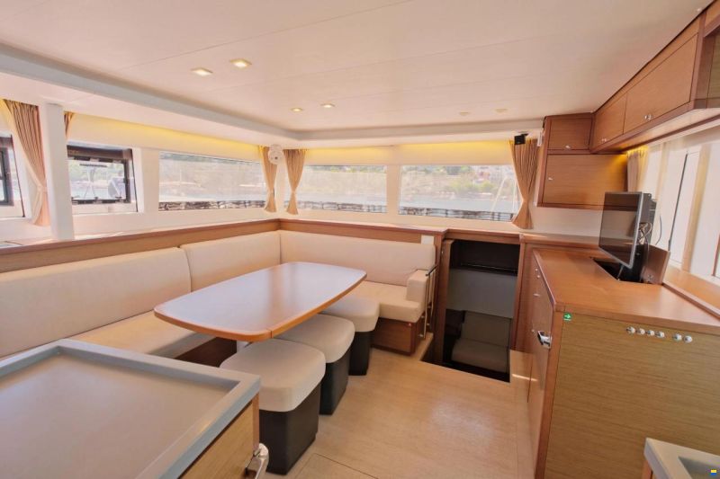 Lagoon 450F