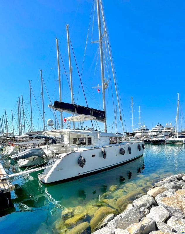 Lagoon 450F
