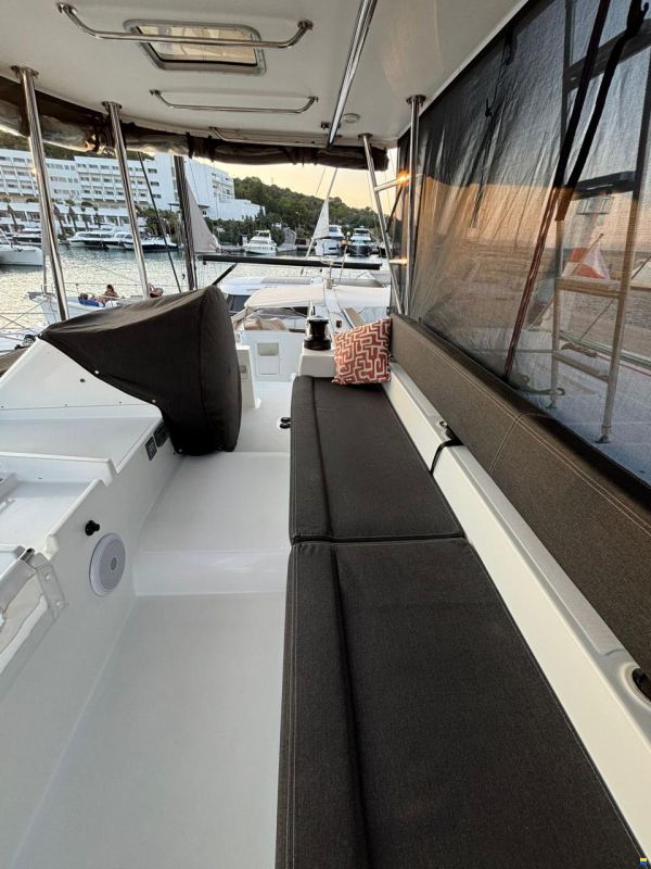 Lagoon 450F
